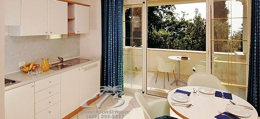 Apartment for 4 persons in Plat Holiday Village, Хорватия, Далмация. Нажмите для увеличения изображения.